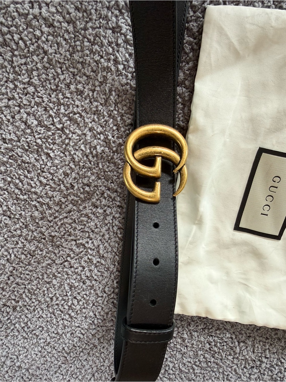 Gucci Double G Black Leather Belt with Gold Buckle - Picture 4 of 9